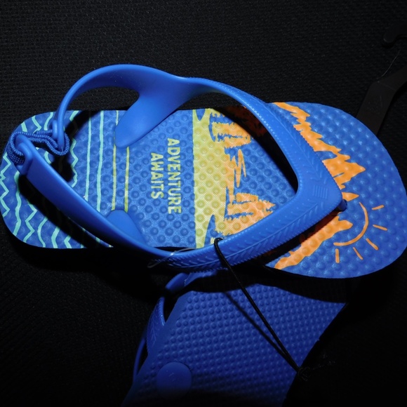 Wonder Nation Toddler Boys Mountain Flip Flops Sandals Back Strap Size 7/8 - Picture 2 of 4